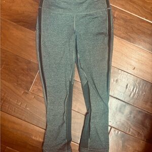 Lululemon Gray Legging Capri Crop Size 4